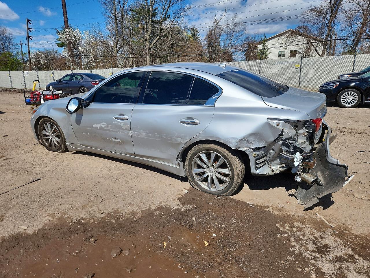 2016 INFINITI Q50