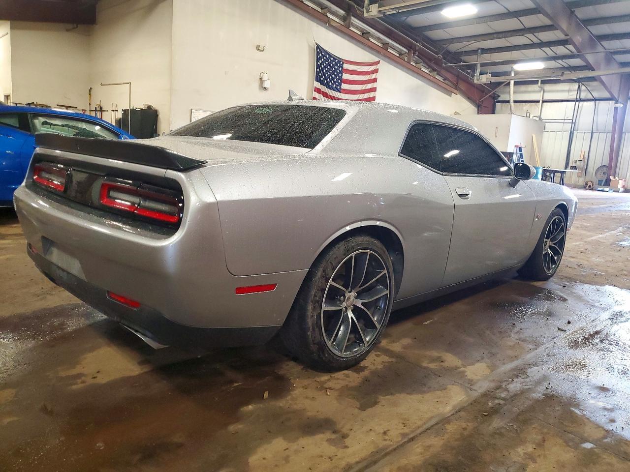 2016 DODGE Challenger