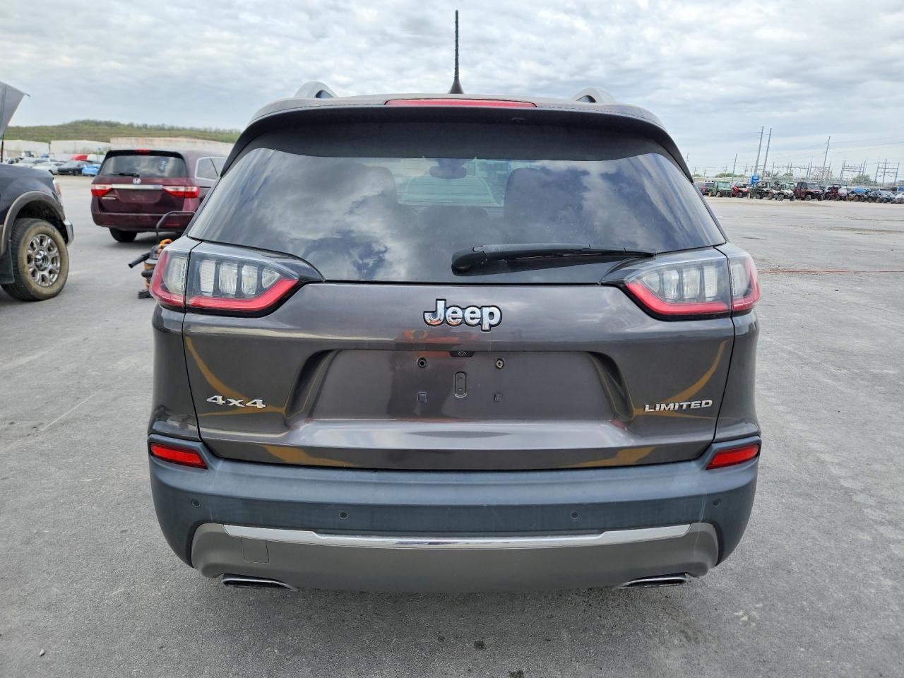 2019 JEEP CHEROKEE
