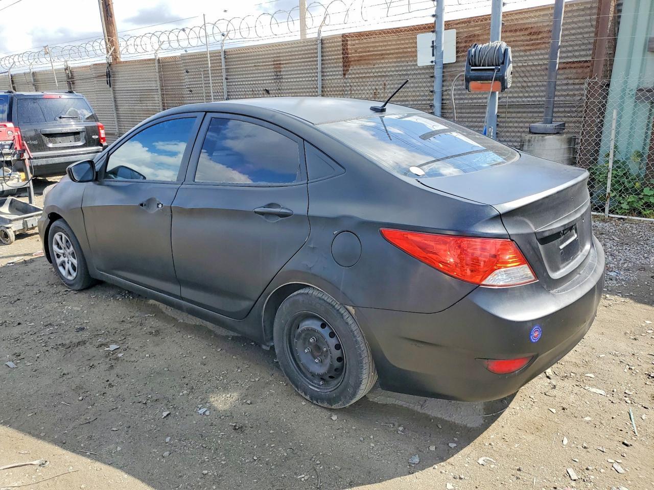 2013 HYUNDAI ACCENT