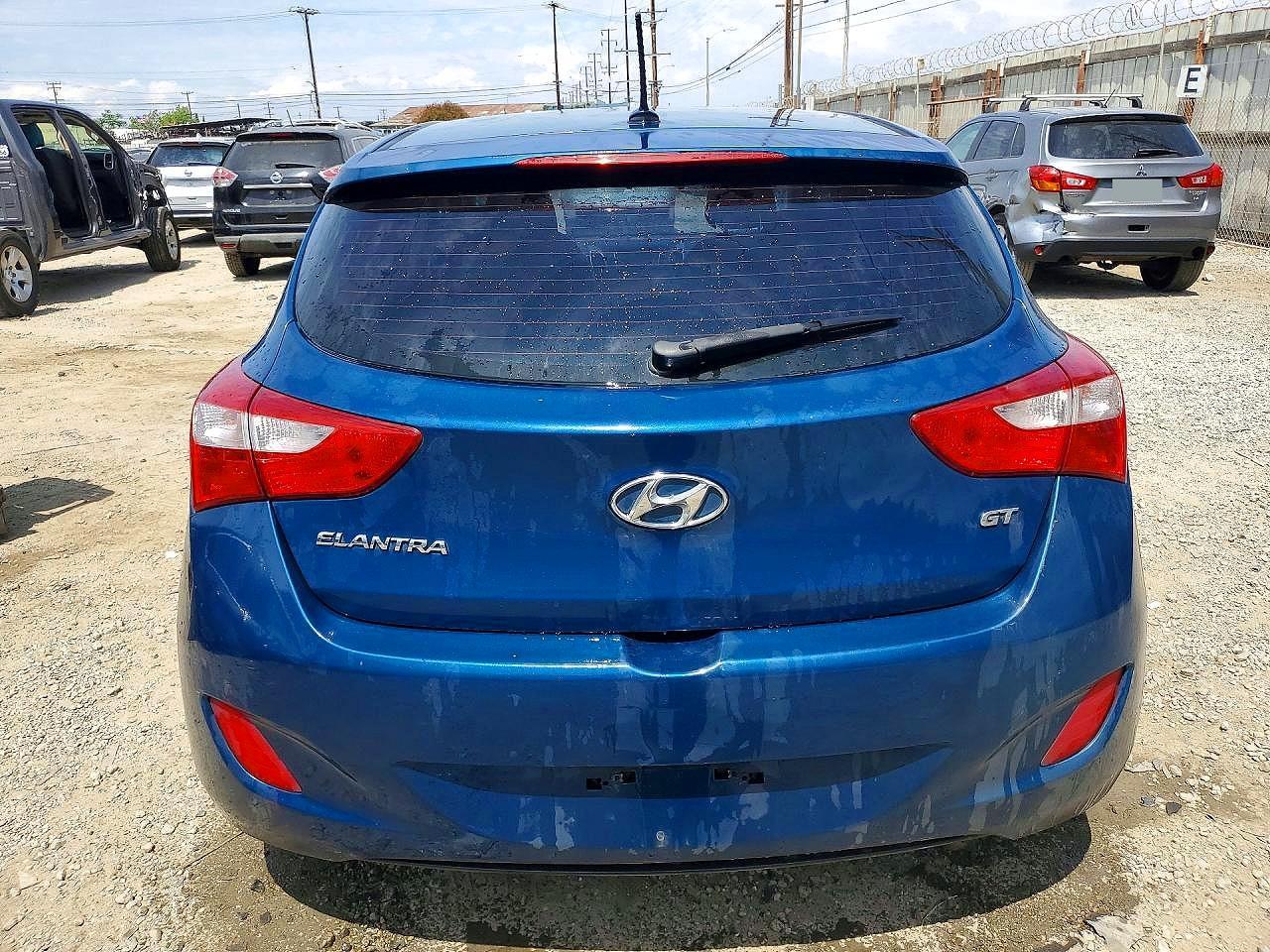 2016 HYUNDAI ELANTRA