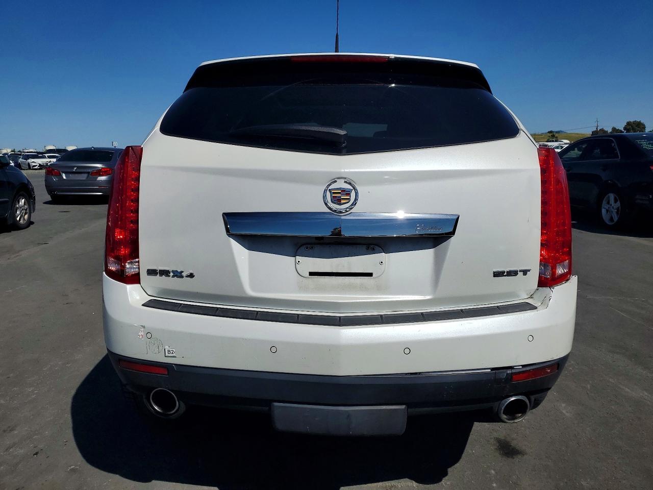 2011 CADILLAC SRX