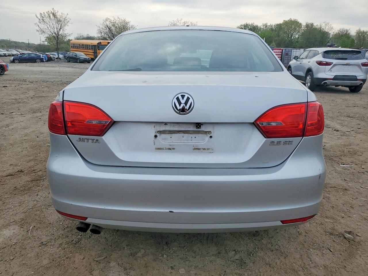 2012 VOLKSWAGEN JETTA