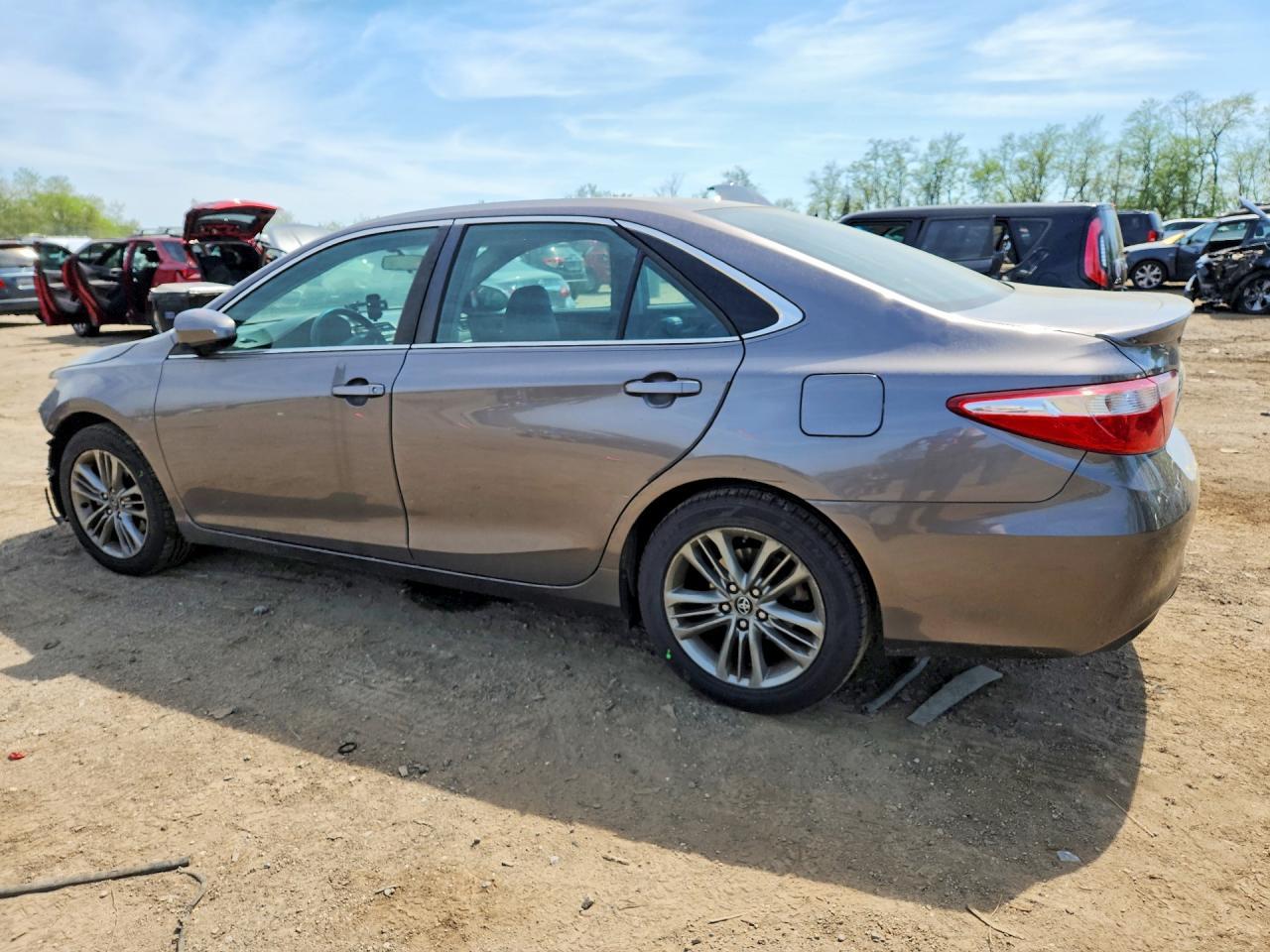 2017 TOYOTA CAMRY