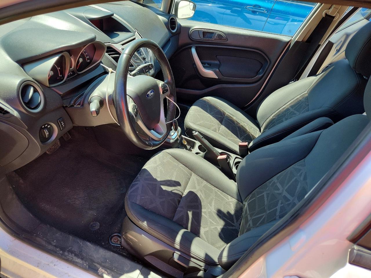 2013 FORD Fiesta
