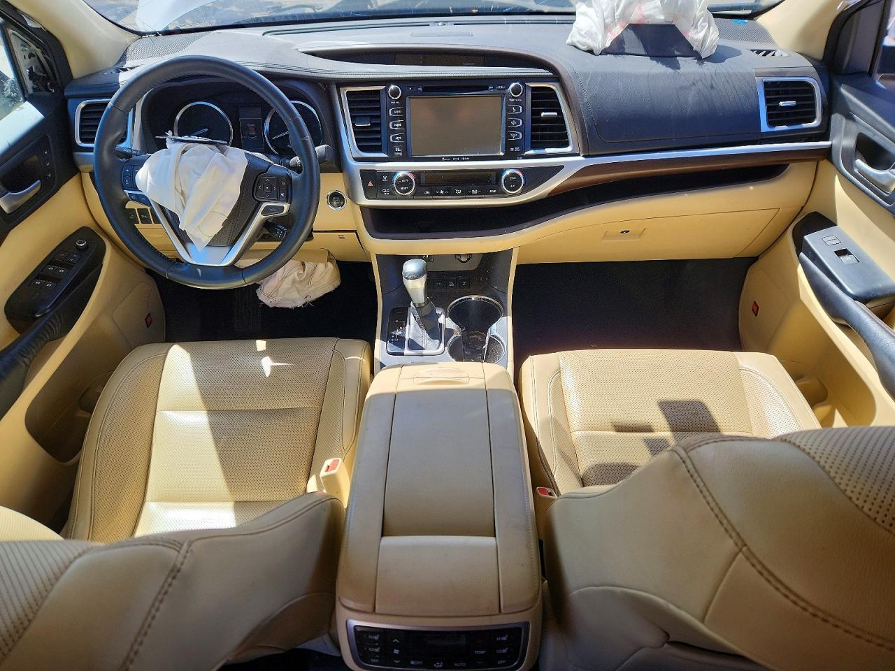 2016 TOYOTA HIGHLANDER