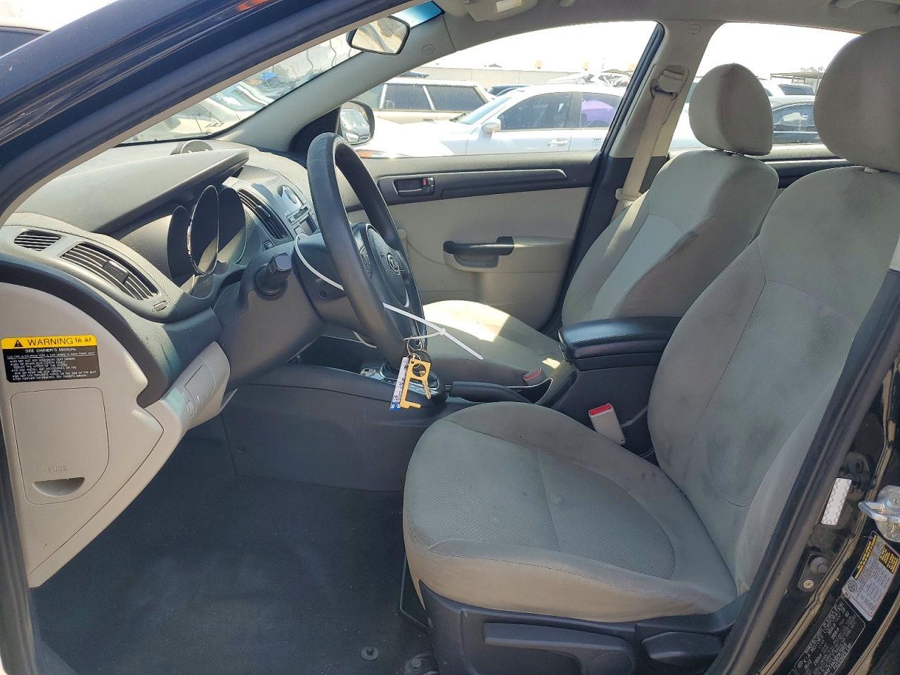 2013 KIA FORTE