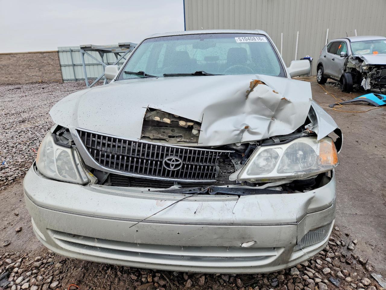 2002 TOYOTA Avalon