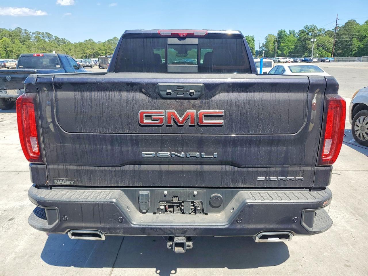 2025 GMC Sierra