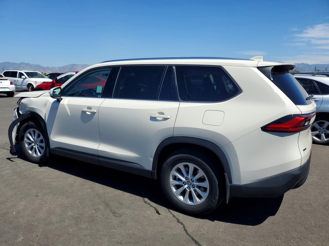 2024 TOYOTA HIGHLANDER