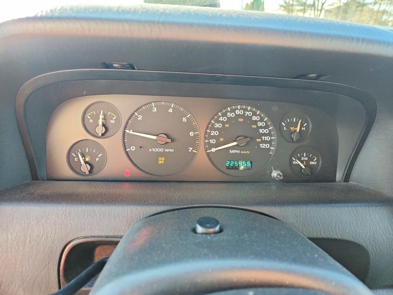 2002 JEEP Grand Cherokee