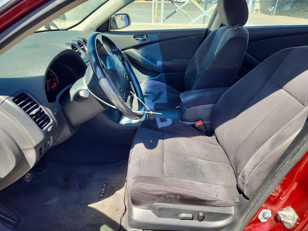 2012 NISSAN ALTIMA
