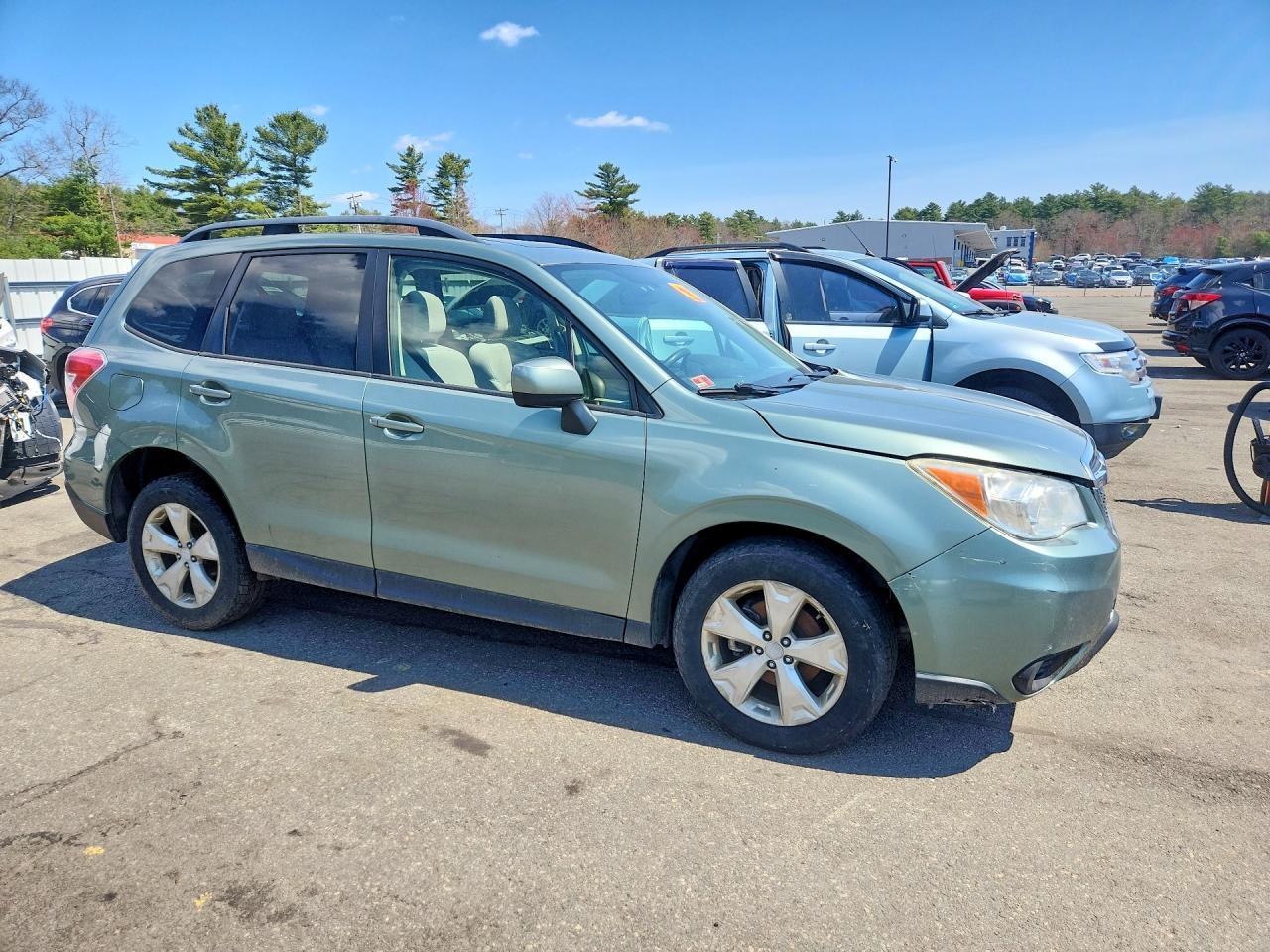 2015 SUBARU FORESTER