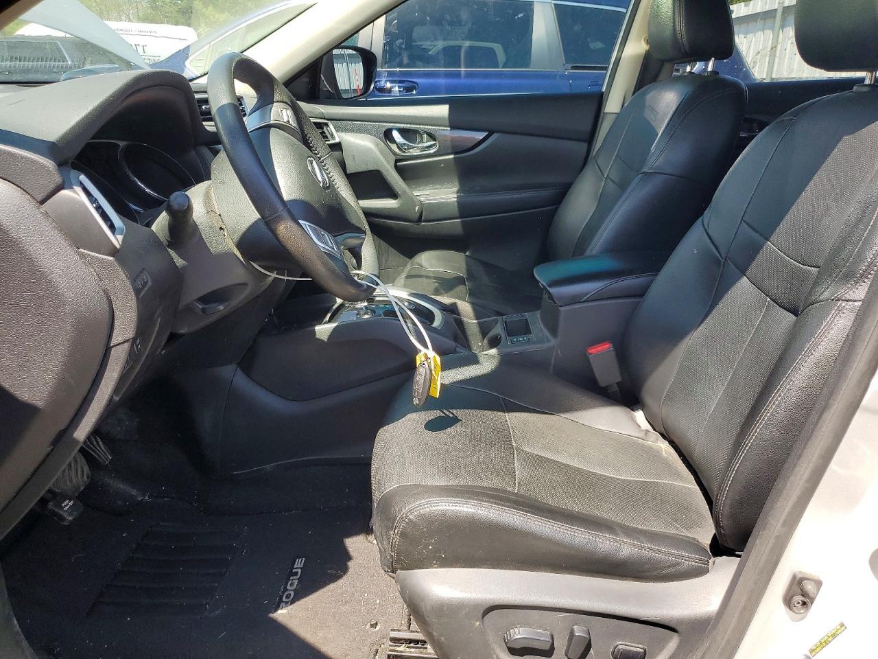 2016 NISSAN ROGUE