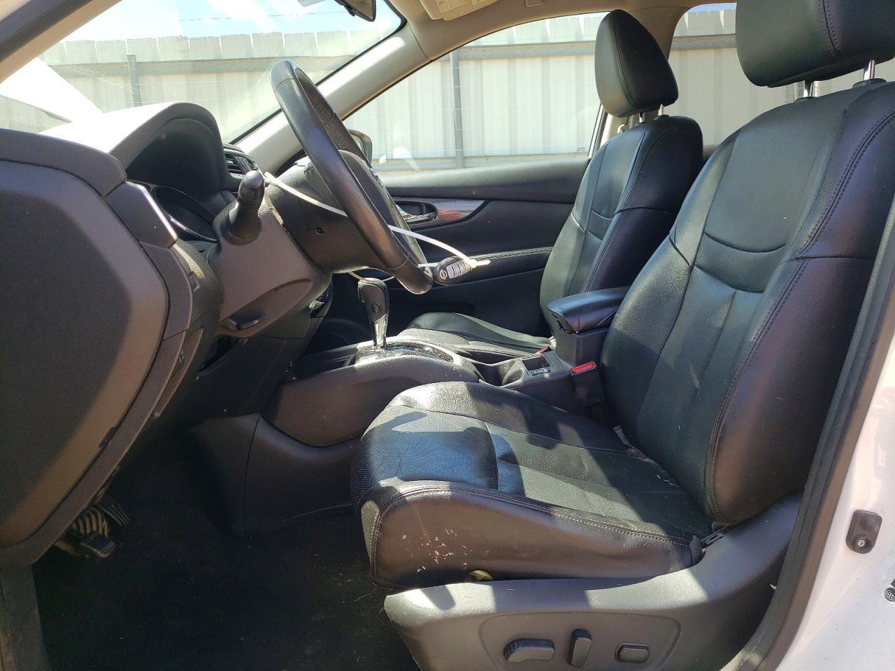 2015 NISSAN ROGUE