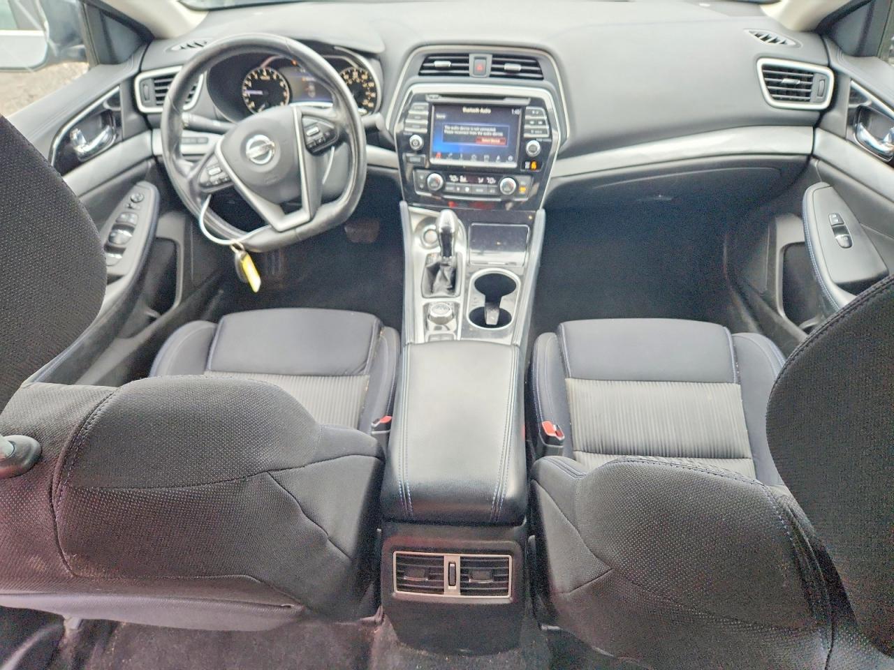 2016 NISSAN Maxima