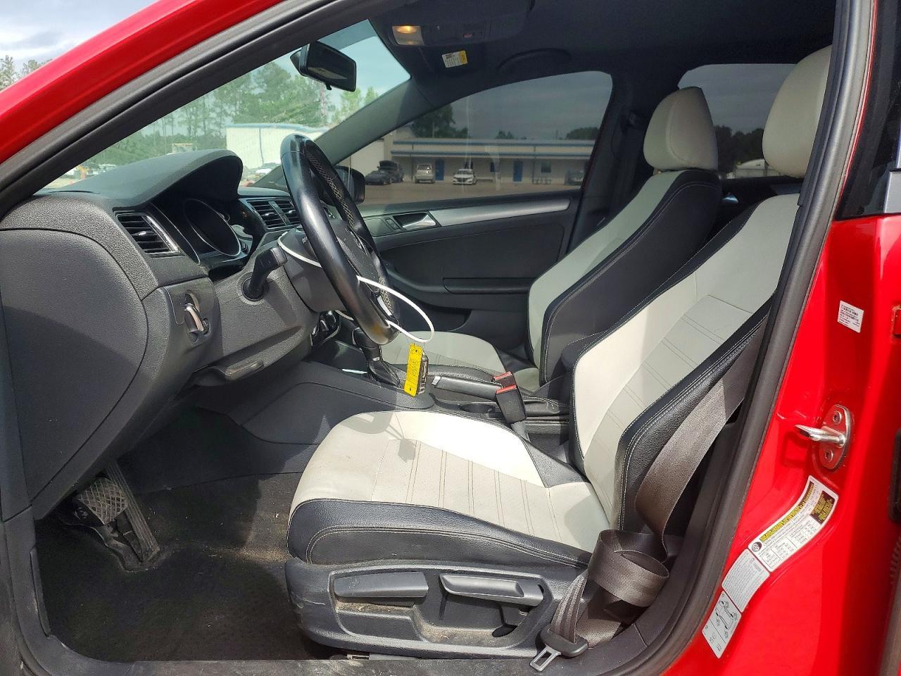 2016 VOLKSWAGEN JETTA