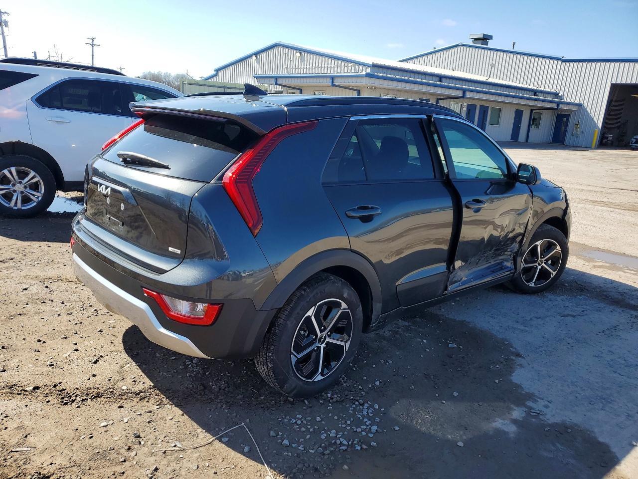 2025 KIA Niro