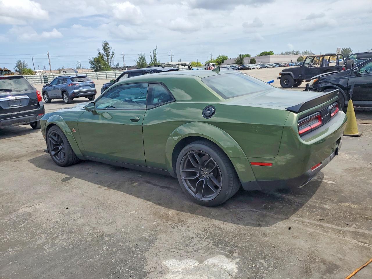 2021 DODGE Challenger
