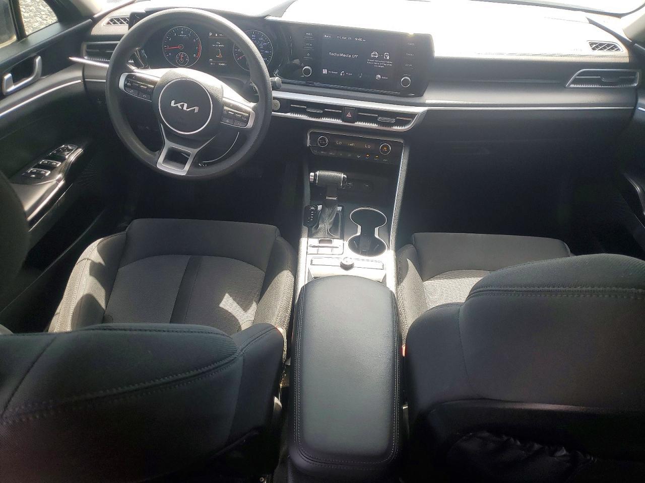 2022 KIA K5
