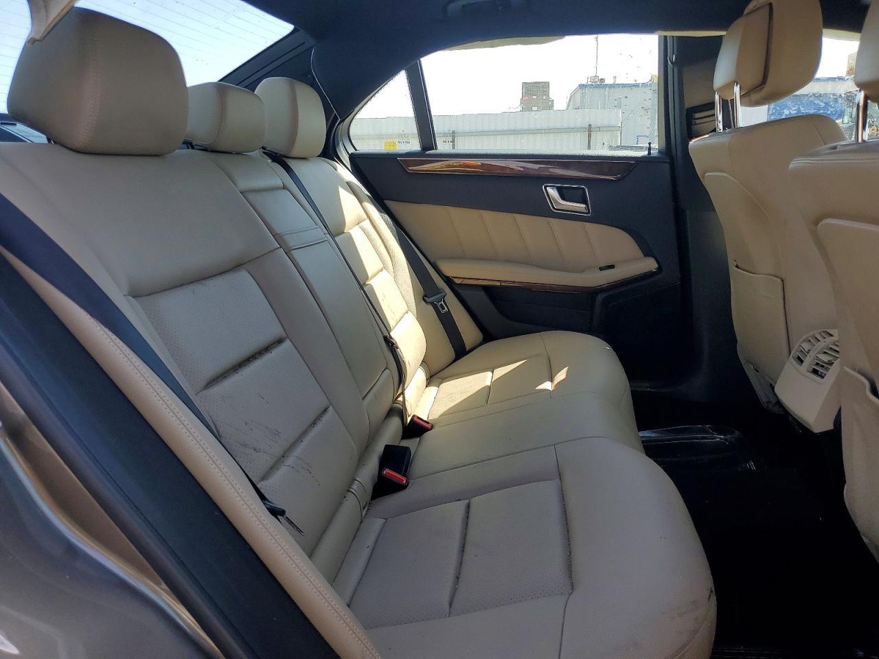 2013 MERCEDES-BENZ E-Class