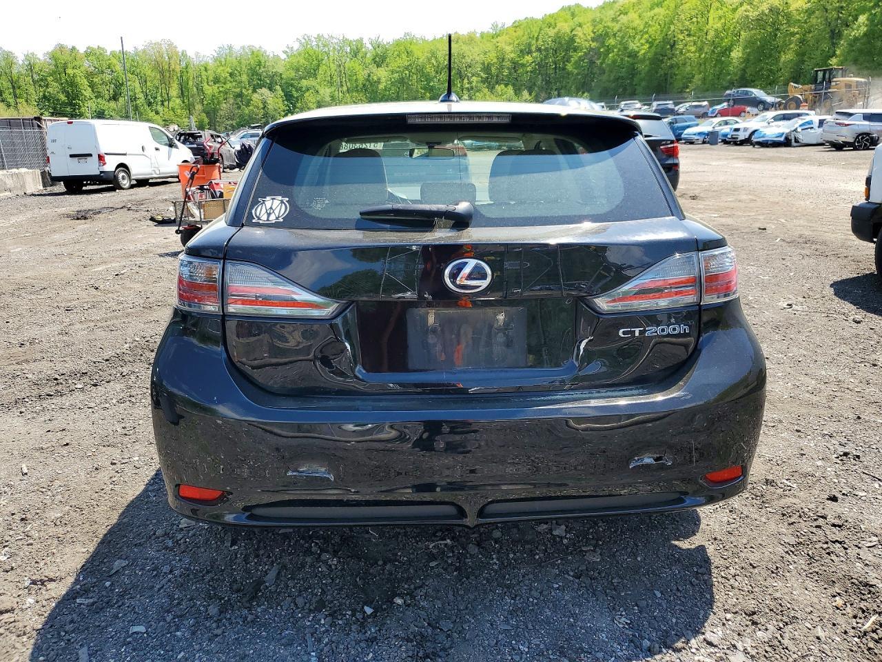 2013 LEXUS CT 200