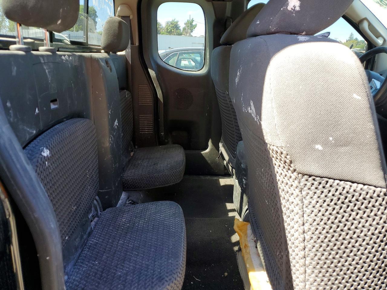 2017 NISSAN Frontier