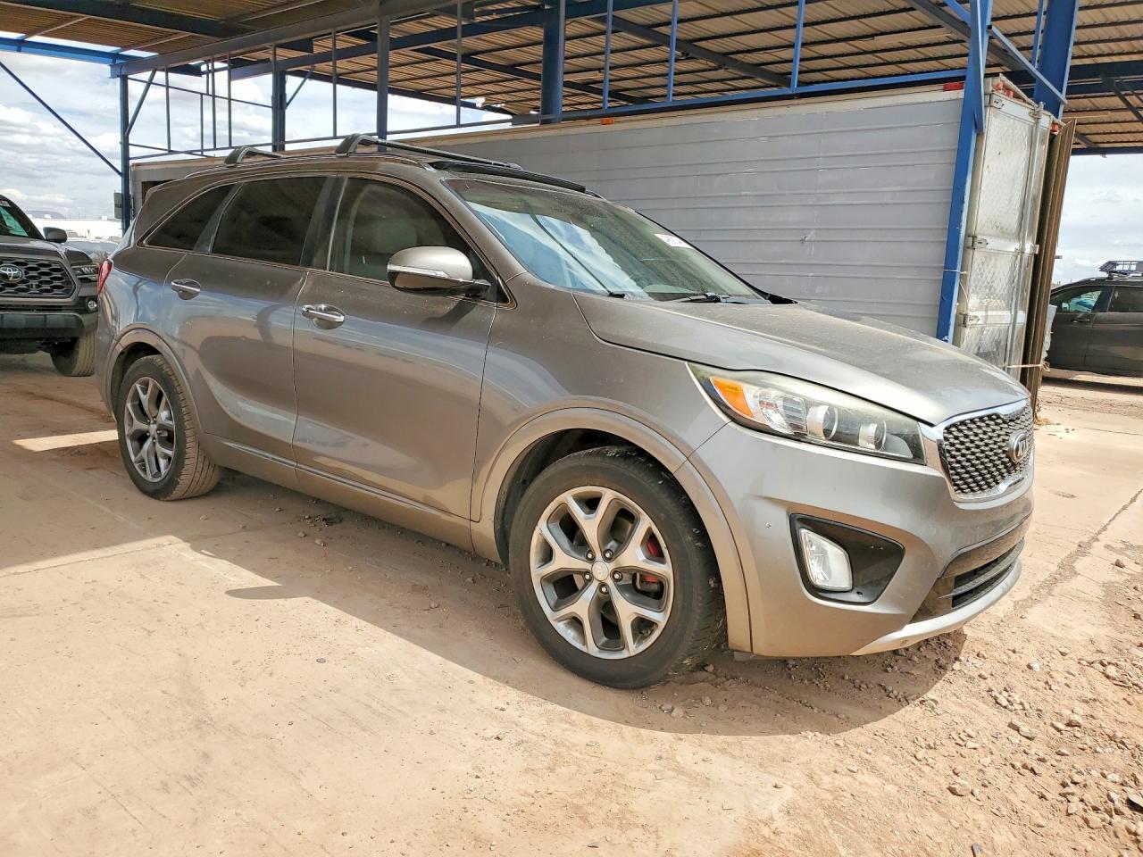 2016 KIA SORENTO