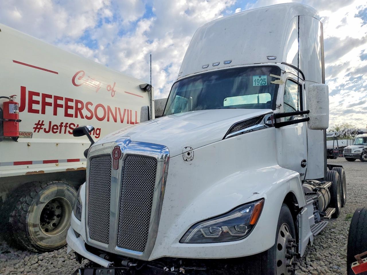 2022 KENWORTH T680