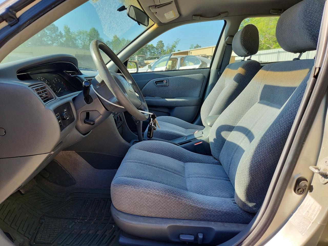 2000 TOYOTA CAMRY
