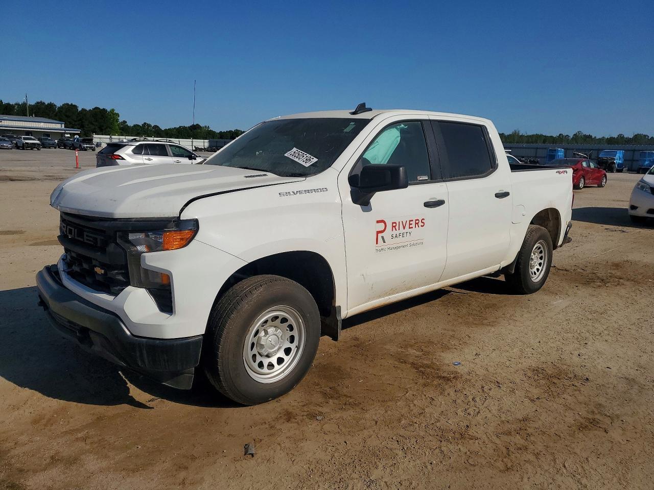 2025 CHEVROLET Silverado