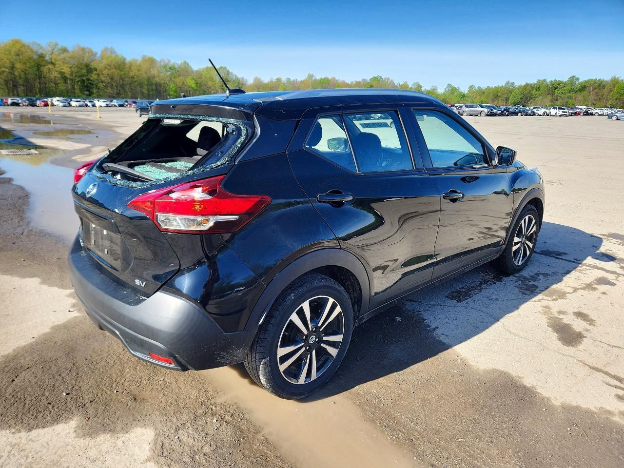 2019 NISSAN KICKS