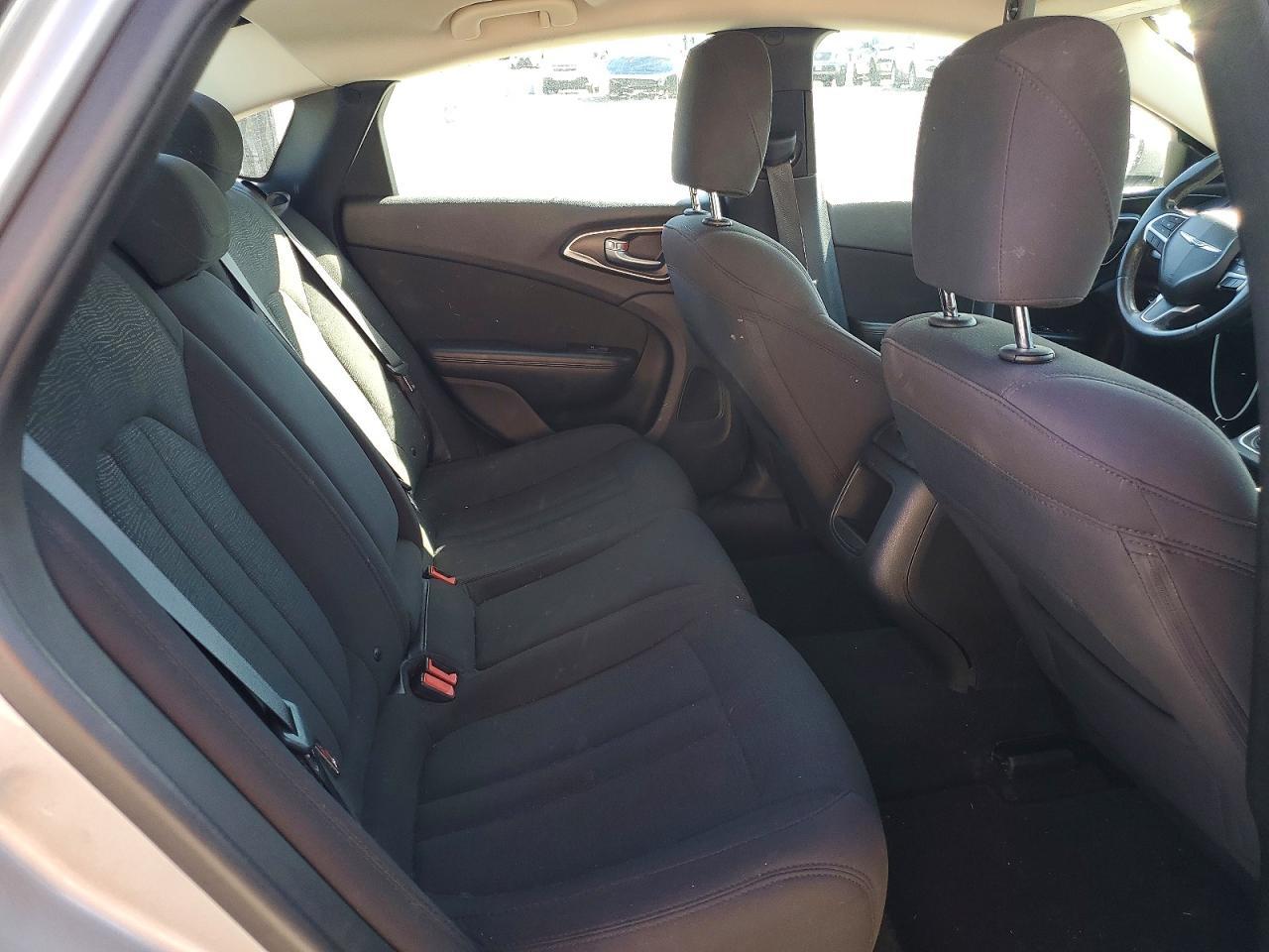 2015 CHRYSLER 200