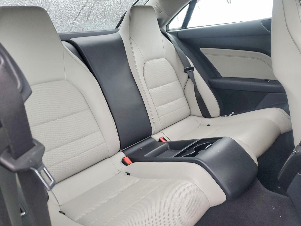 2016 MERCEDES-BENZ E-Class