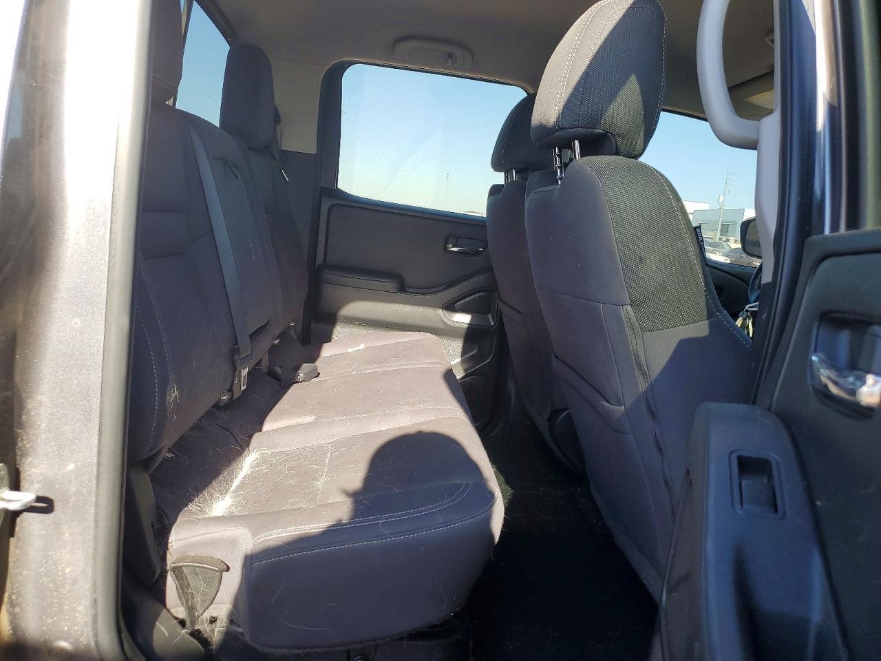 2022 NISSAN Frontier
