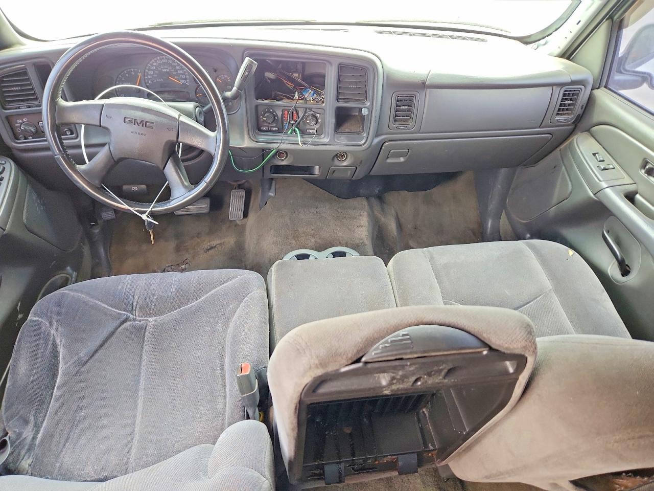 2005 GMC Sierra