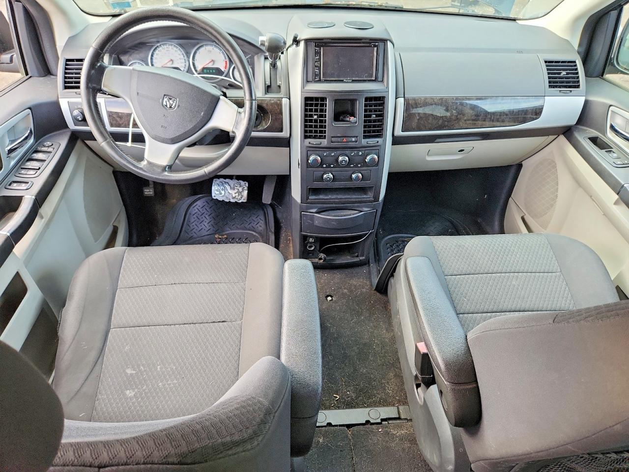 2010 DODGE CARAVAN