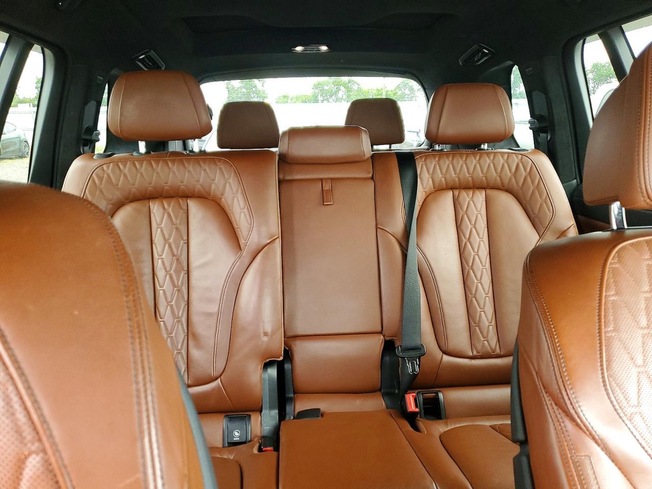 2019 BMW X7