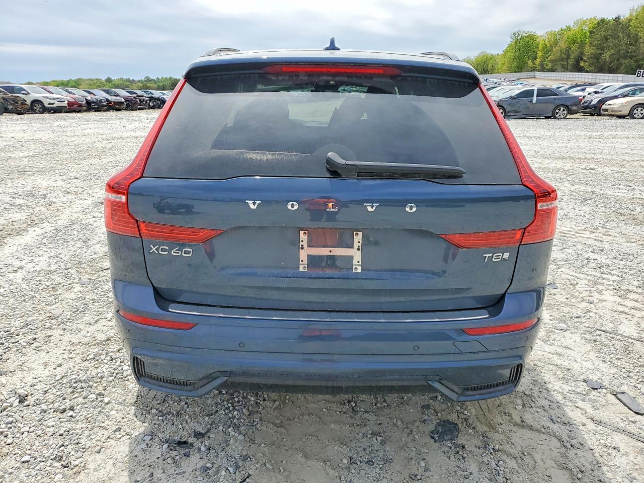 2025 VOLVO XC60