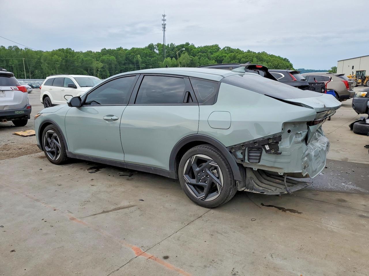 2025 KIA K4