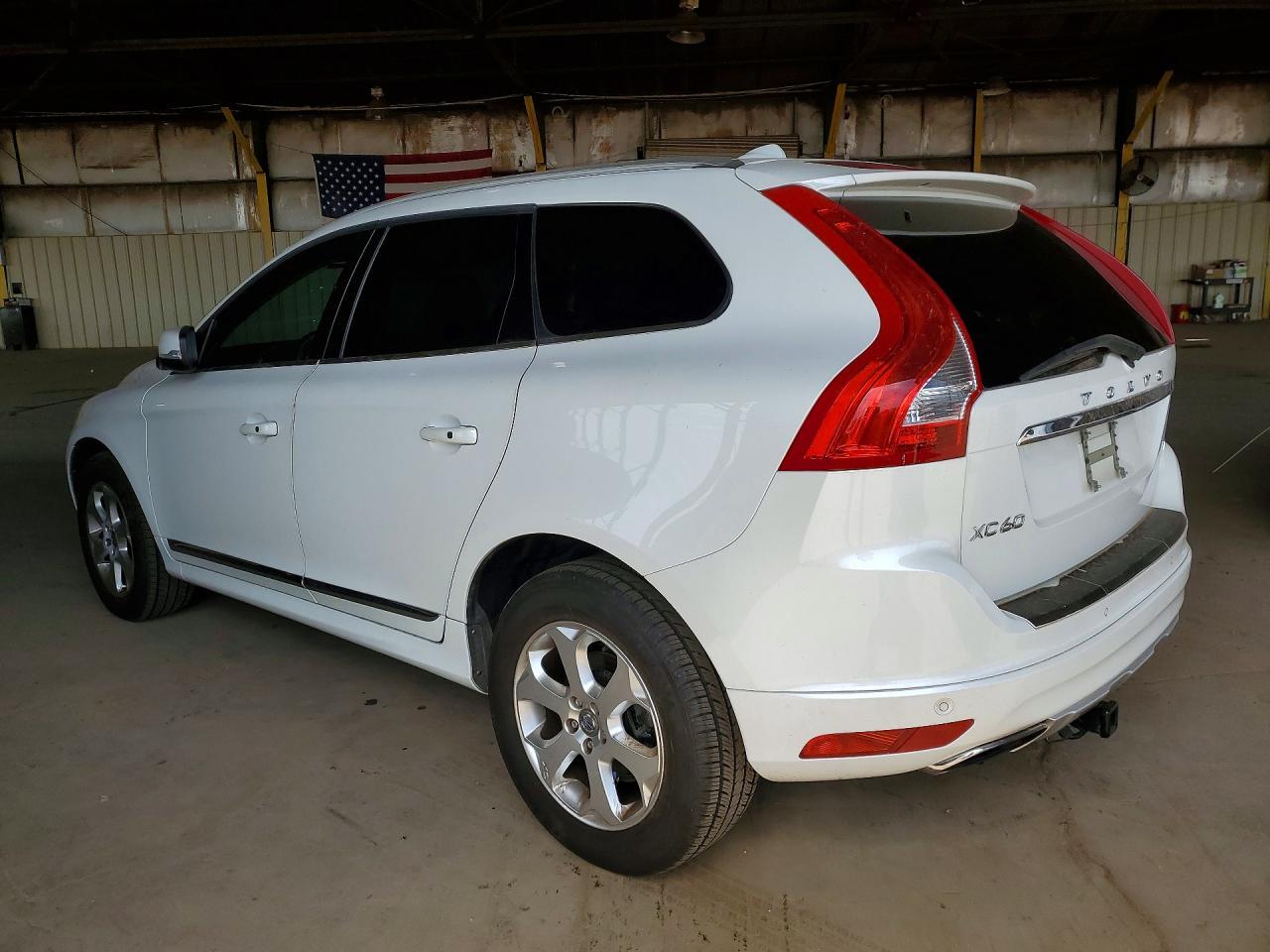 2015 VOLVO XC60