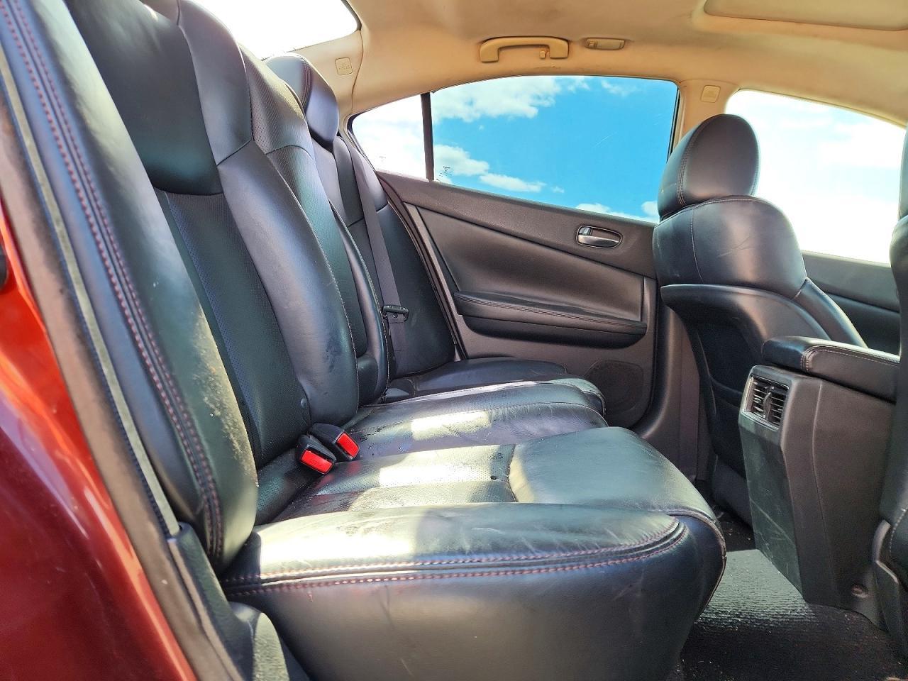 2009 NISSAN Maxima