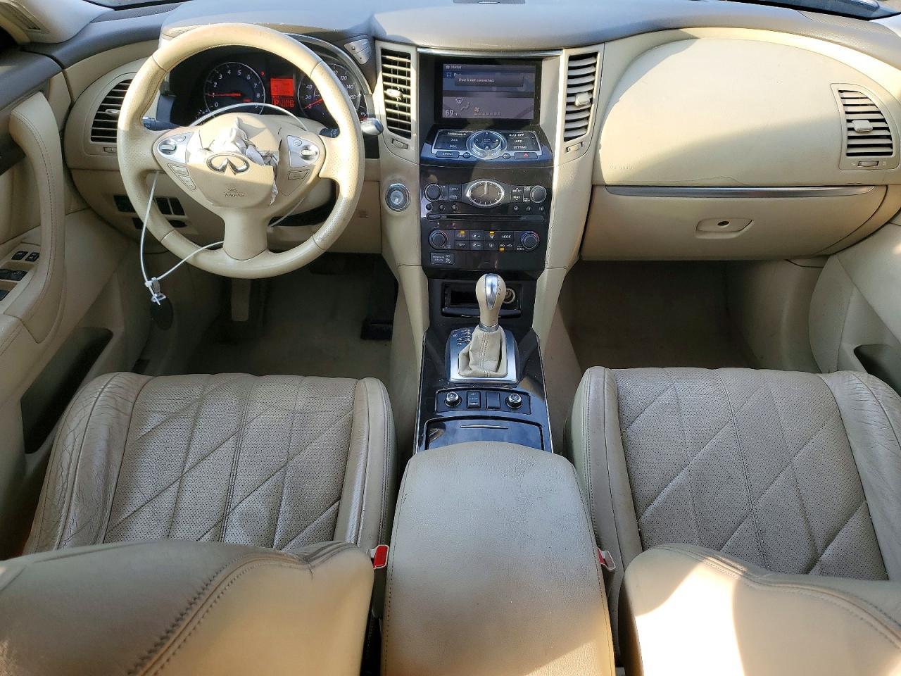2010 INFINITI FX35