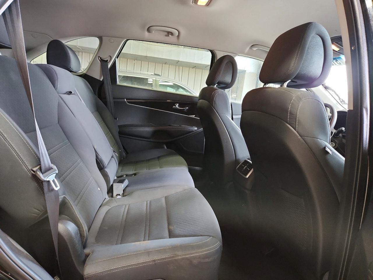 2016 KIA SORENTO