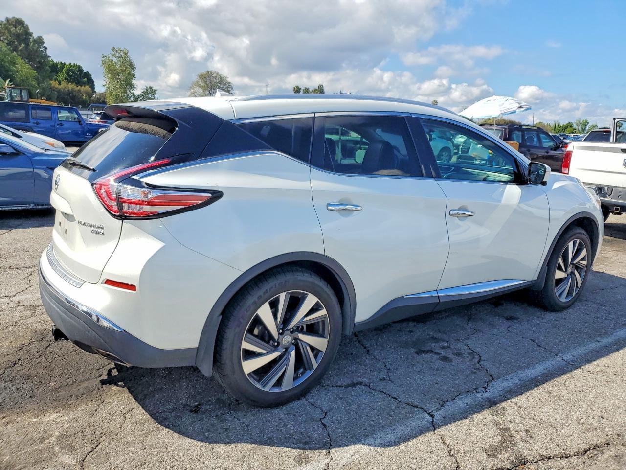 2015 NISSAN MURANO