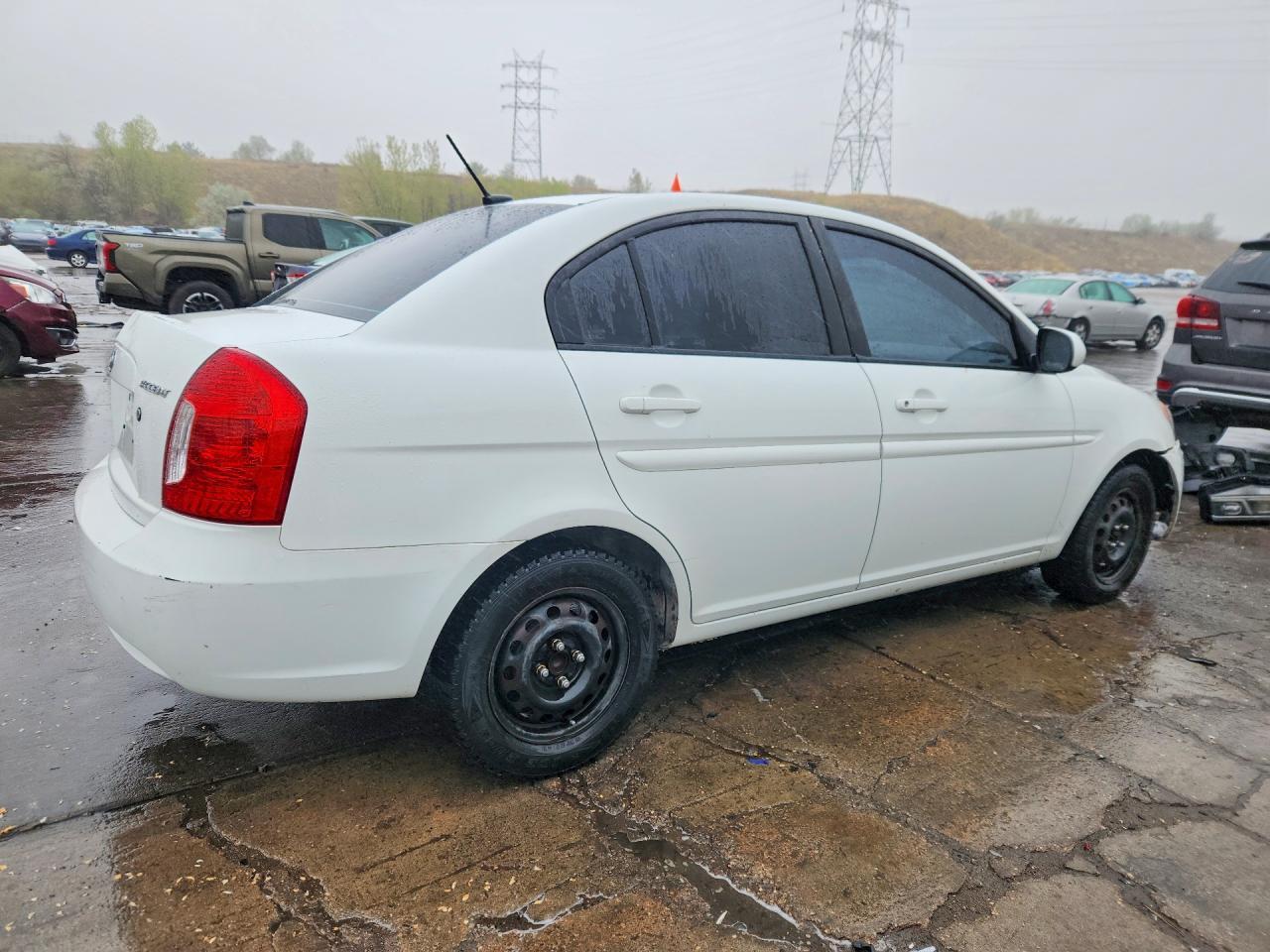 2011 HYUNDAI ACCENT