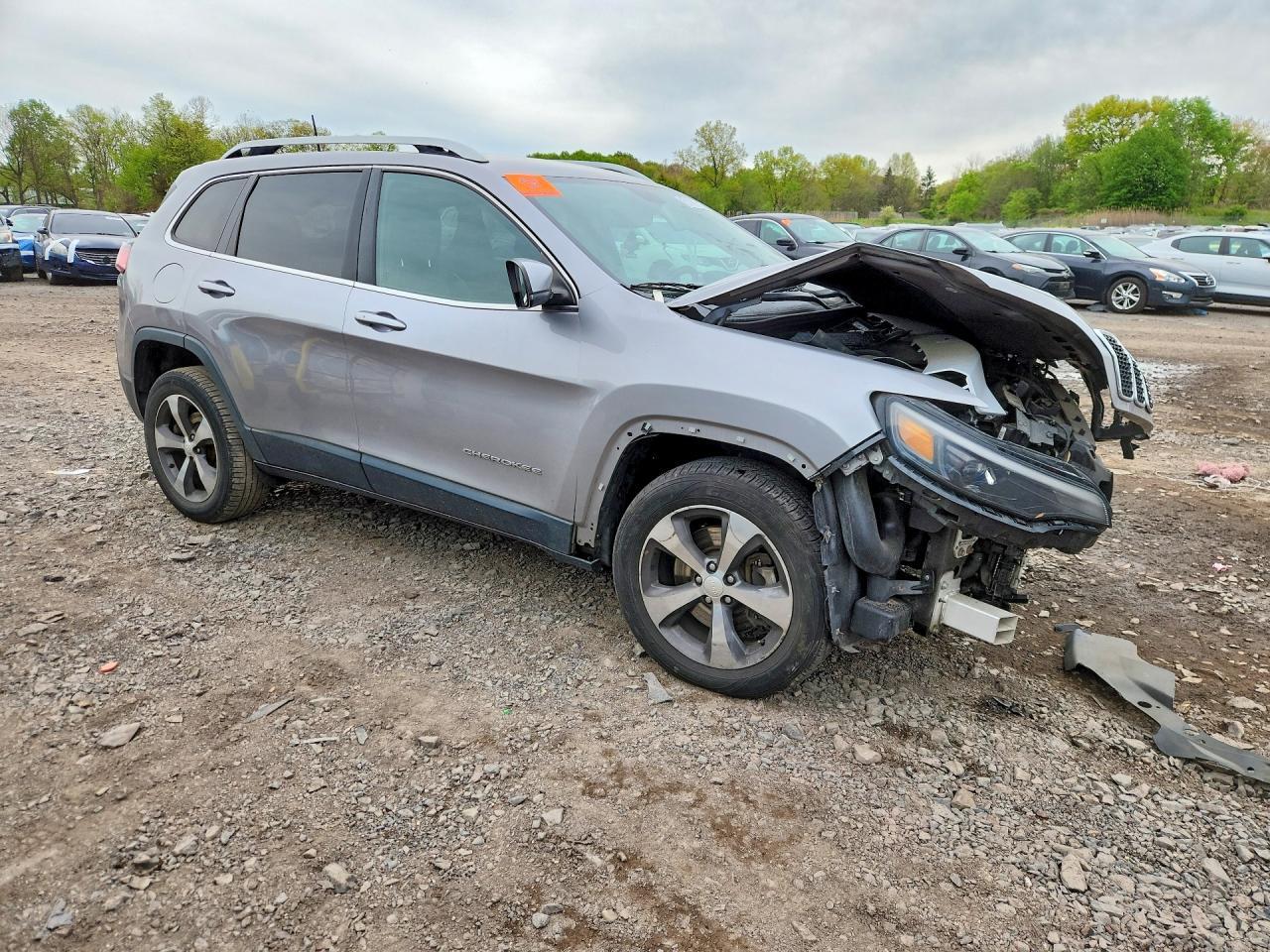 2019 JEEP CHEROKEE