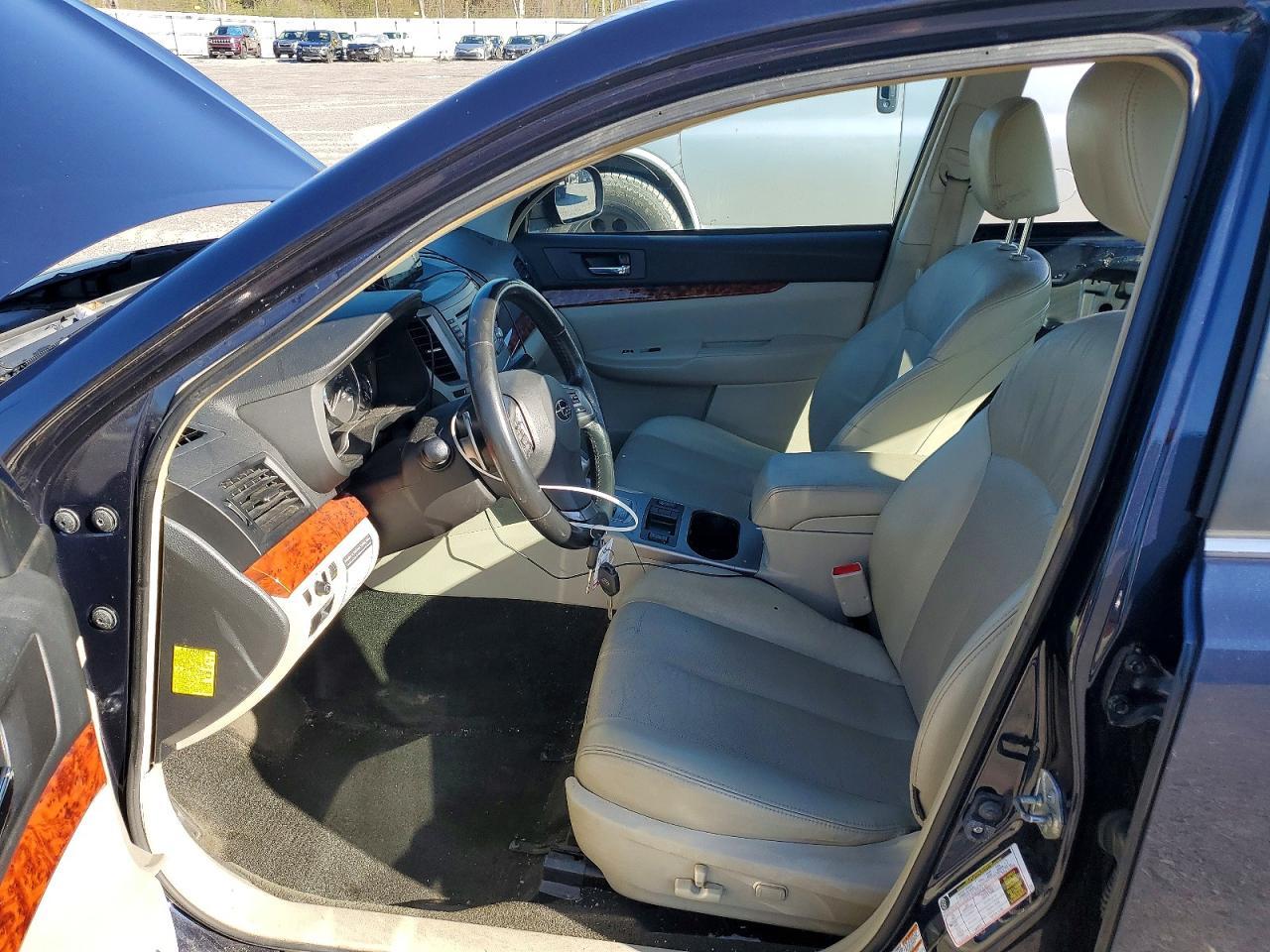 2012 SUBARU Legacy