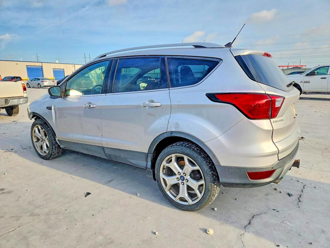 2019 FORD ESCAPE