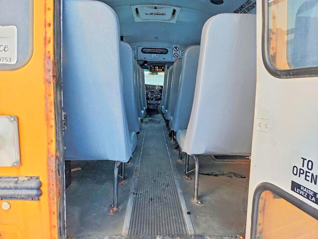 2010 CHEVROLET EXPRESS 2500